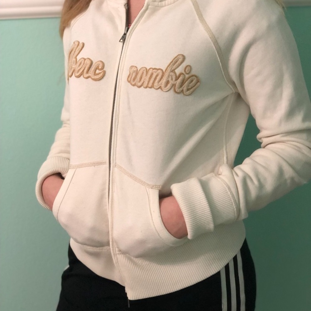 White zip-up Abercrombie jacket